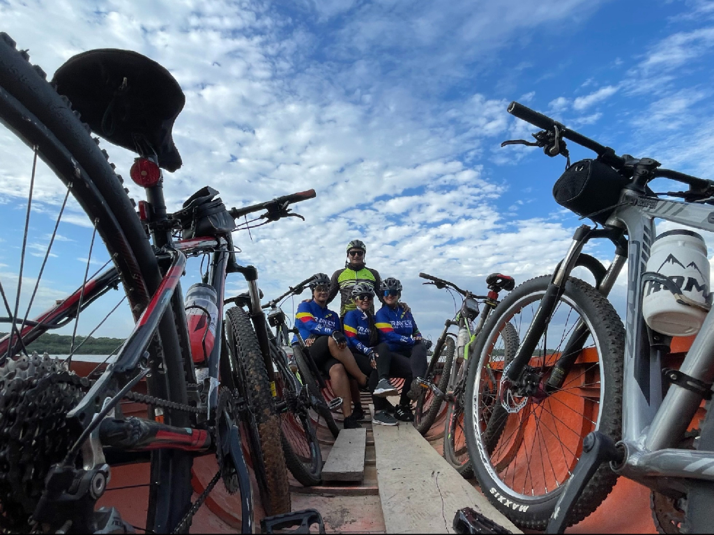 Entre la selva y el llano: bici turismo y recorrido por Laguna de San Vicente